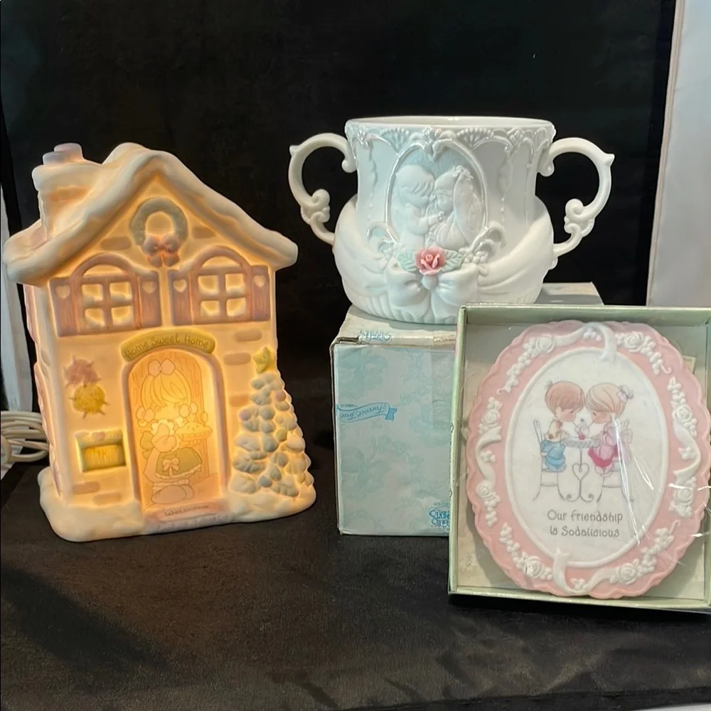 Precious Moments Bundle. Night light, Wedding Mug and Collectible Plaque